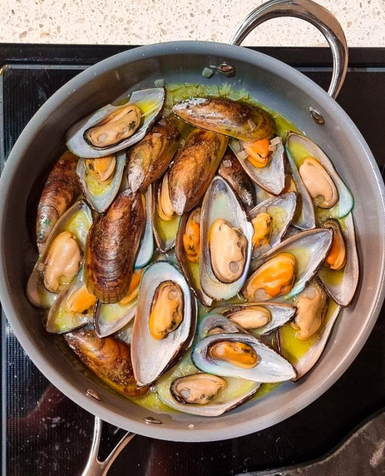 Mussels Halfshell (New Zealand) - 2 lbs.