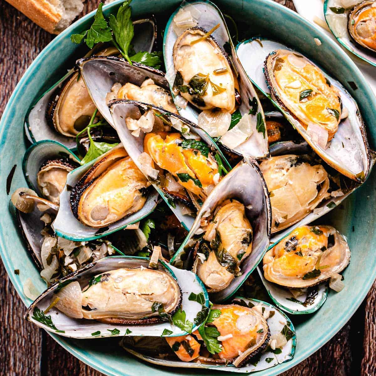 Mussels Halfshell (New Zealand) - 2 lbs.